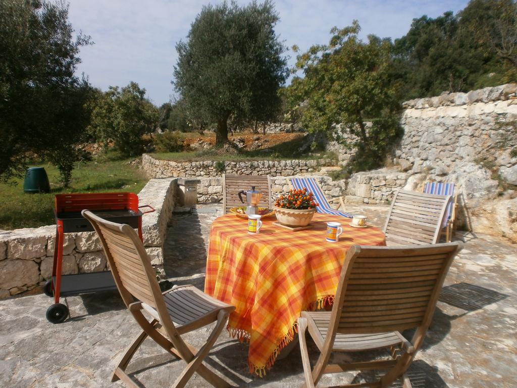 Trullo Villa Giuliana Con Giardino Posizione Panoramica Free Wifi Остуни Номер фото
